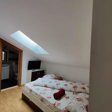 Casa Cu Balcon *