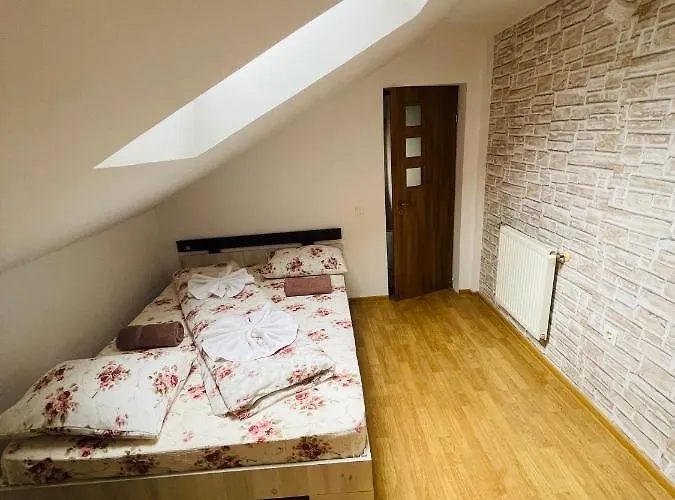 Casa Cu Balcon * Brasov