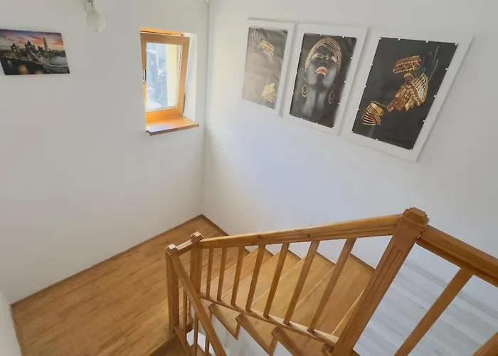 Casa Cu Balcon 아파트